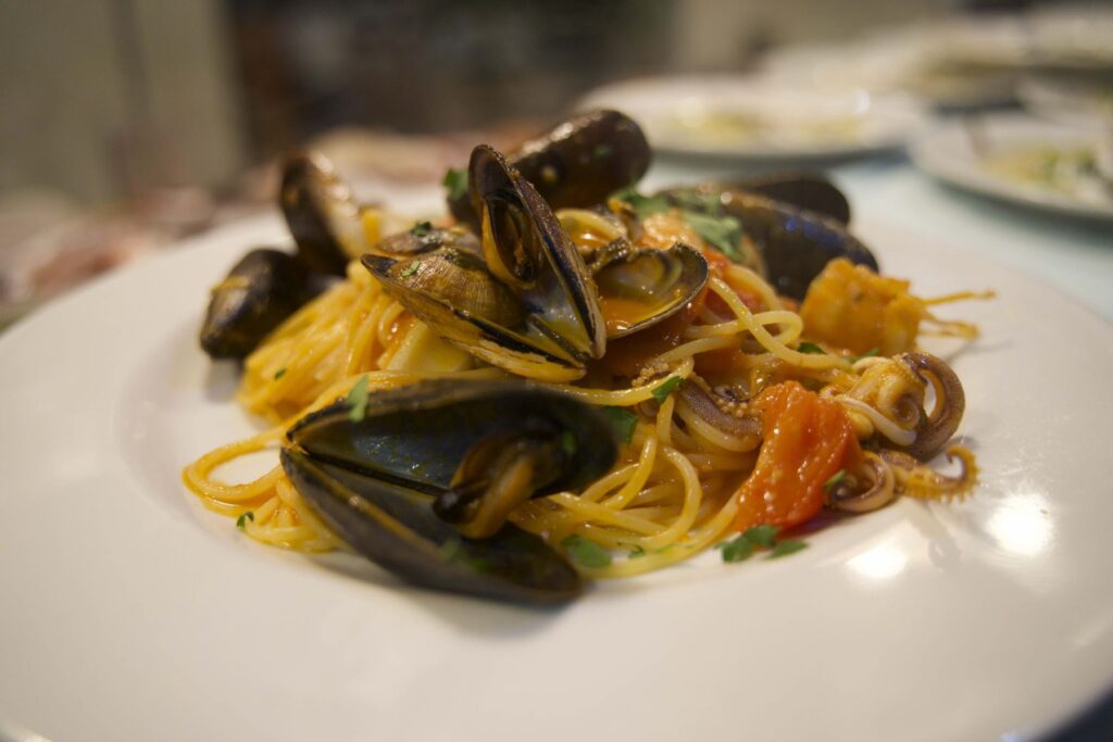 Spaghetti aux moules et fruits de mer